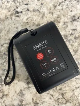 Came900742 Came-tv Mini 99 Lightweight Battery 18650 With 2 D-tap And 1 Usb 5v Outlet