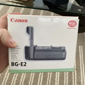 2313b001aa Canon Bg-e2 Battery Grip In Original Box