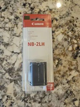 9612a001 Canon New In Box Eos Nb-2lh Li-ion Camcorder Battery