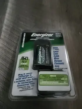 Crv3 Energizer 680665113392 Battery / Wall Charger For D1