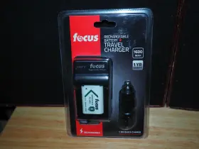 Fc-bx1-105 Focus Camera Battery Pack And Charger 110v Or 12v Compatible With Sony Np-bx1