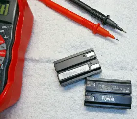En-el1 Ion Two Replacement Lithium Batteries - Pre Owned. Holds Good Charge #3
