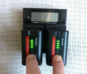 Ch03-bpu30-2 Kastar Lcd Charger 2 Batteries For Sony Bp-u30 Bp-u60. Pmw Ex1/ex3/pmw 200
