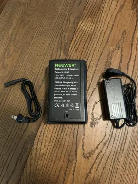 10099649 Neewer 13200mah V-mount/v-lock Battery 14.8v Rechargeable Li-ion Used