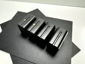 Np-f970 Sony 027242634213 2x Li-ion Battery Plus Powerextra Lot