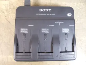 Npa-1000 Sony Ac-v900 Np-f930 Batteries 3 Charger And A Battery Charging Box #3