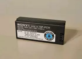 Np-fc11 Sony Genuine Battery 3.6v 2.8wh For Cybershot Digital Camera #2