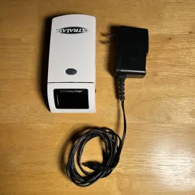 Ulubc1 Ultralast Lcd Universal Battery Charger Usb Output Plug 5v 500 Ma