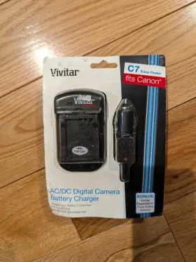 Vivitar 681066792971 C7 Ac/dc Digital Camera Easy Finder Fits Canon Battery Charger New Old