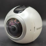Samsung Gear 360 Real Degree High Resolution Vr Camera SM-C200 + Battery. Fixed Price $39.80.