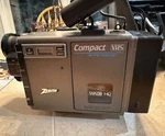 Zenith VM6200 Vhs-c Camcorder Bundle Powers Up Functions Work As Is/for Parts. Fixed Price $32.99.